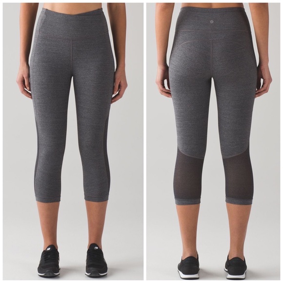 🌈 Lululemon Gear Up Crop (17") Gray w/ Mesh & Reflective Piping ⭐️ EUC - Picture 2 of 16